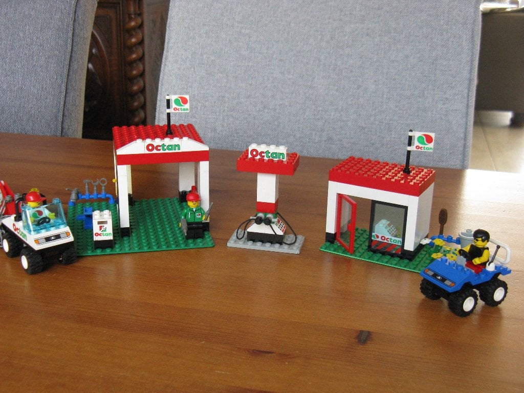 lego 6548 vintage town Octan Gas Station met instructie, Ophalen of Verzenden, Gebruikt, Lego