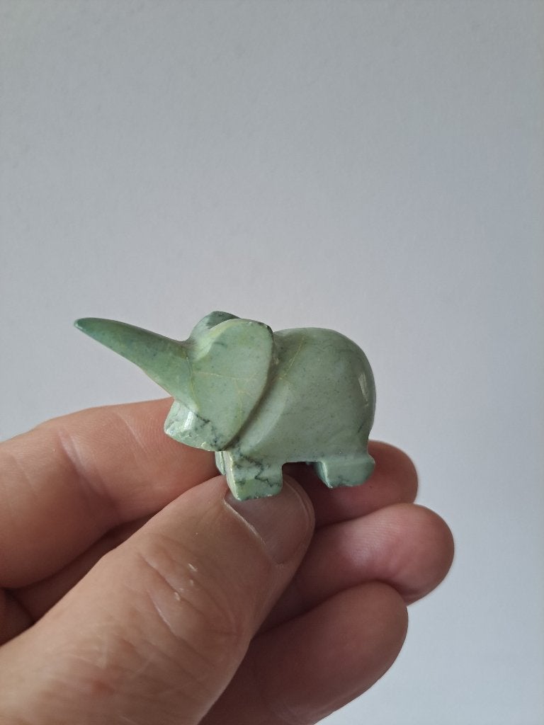 Groene Olifant Natuursteen Dierfiguur 5.5x1.5x3cm, Ophalen of Verzenden, Zo goed als nieuw, Wild dier, Beeldje of Figuurtje