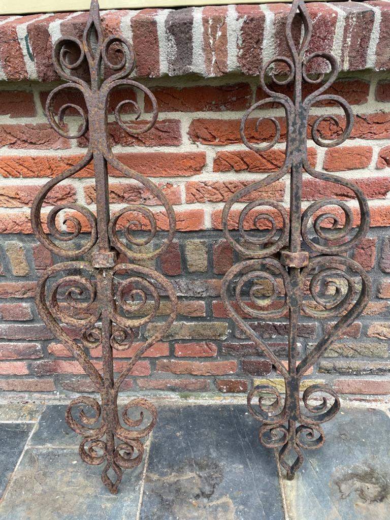 Decoratieve smeedijzeren ornamenten (2 stuks), Ophalen