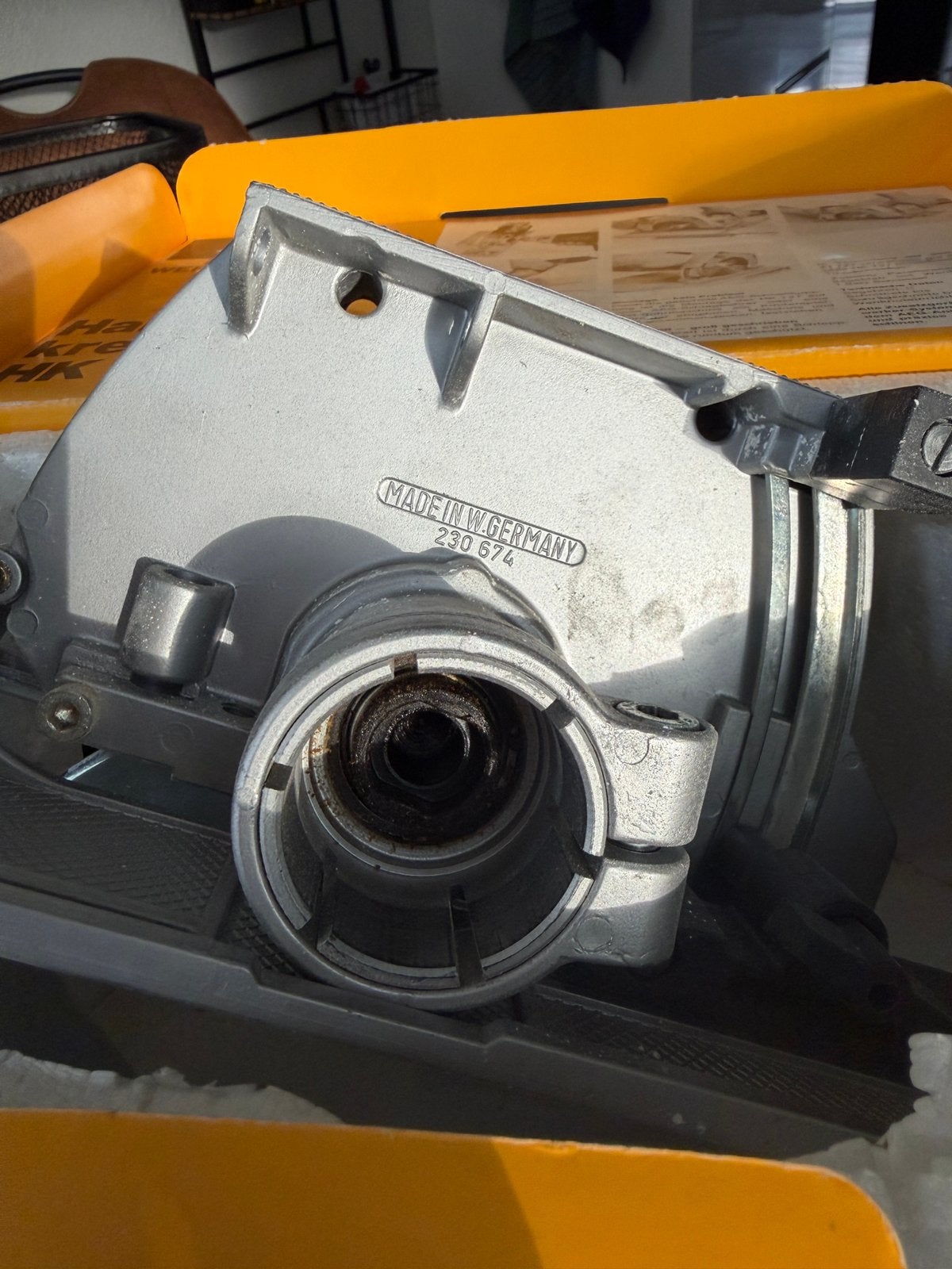 AEG Cirkel, Ophalen, Zo goed als nieuw, 600 watt of meer, Overige typen
