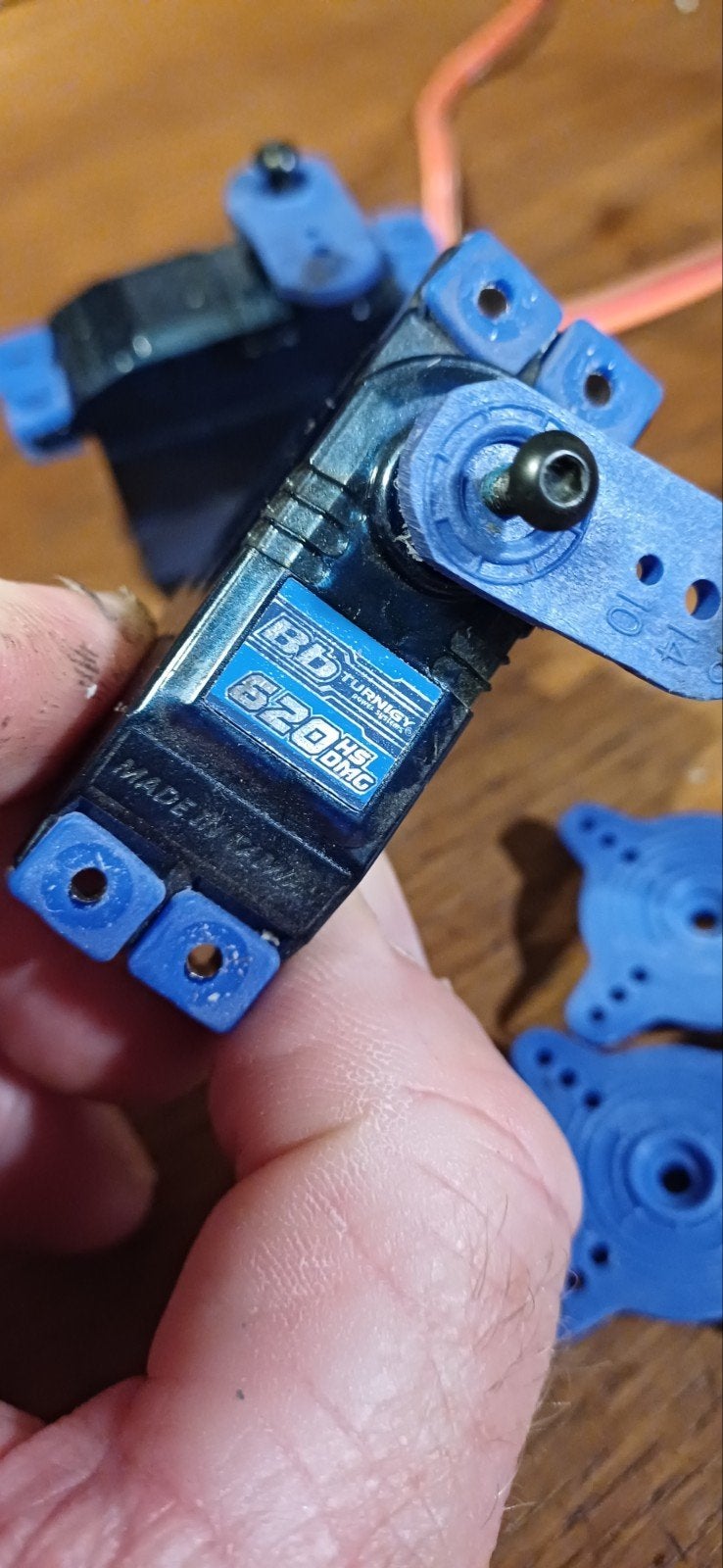 2x turnigy 620 dmg hs servo 15 euro 2 stuks, Hobby en Vrije tijd, Ophalen of Verzenden