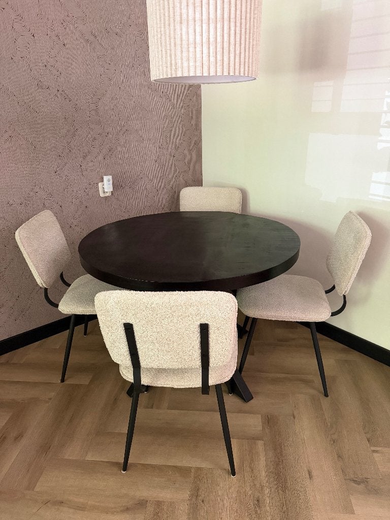 Eettafelset – ronde tafel Ø110 cm met 4 comfortabele stoelen, Ophalen, Zo goed als nieuw, 4 tot 6 stoelen