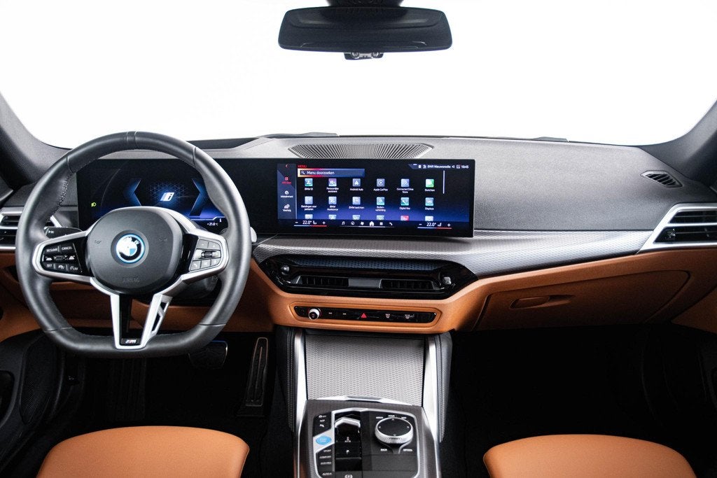 BMW i4 eDrive40 M Sport Edition 84 kWh M Sport Pro - INNOVAT, Auto's, BMW, 12 maanden, Achterwielaandrijving, Zwart, 2020 kg