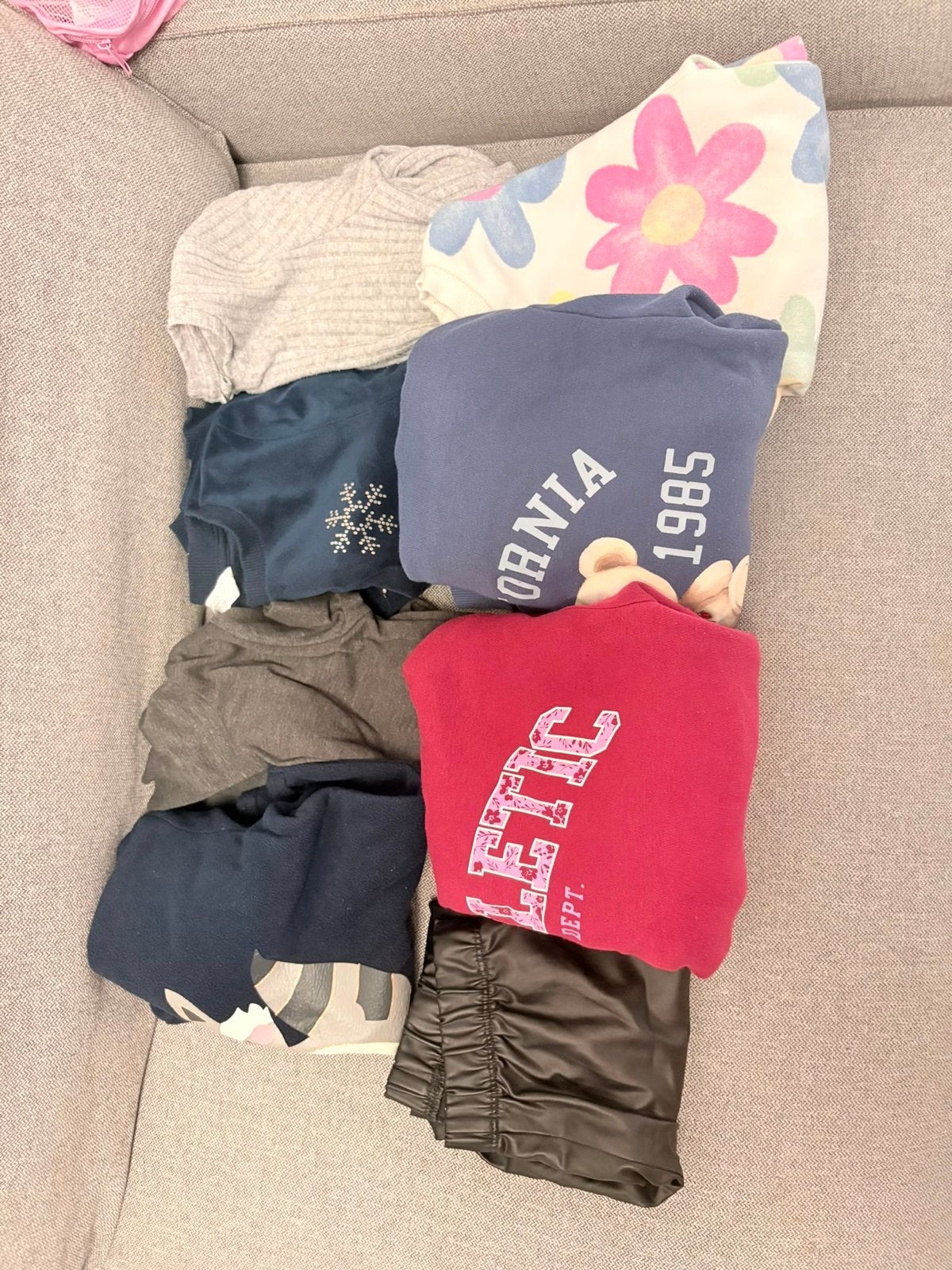 Kledingpakket voor meisjes - diverse truien en broek, Ophalen of Verzenden, Zo goed als nieuw, Meisje