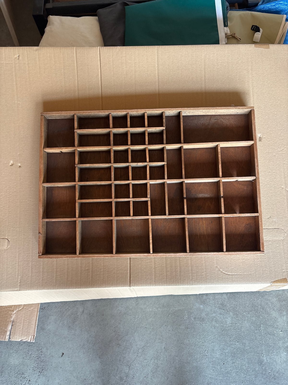 Vintage houten letterbak, Ophalen