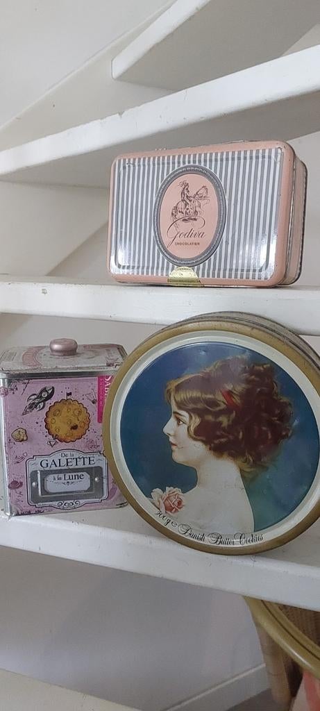 3 Vintage Blikken - Godiva, Galette, Danish Cookies, Verzamelen, Blikken, Gebruikt, Koek(jes), Overige merken, Ophalen of Verzenden