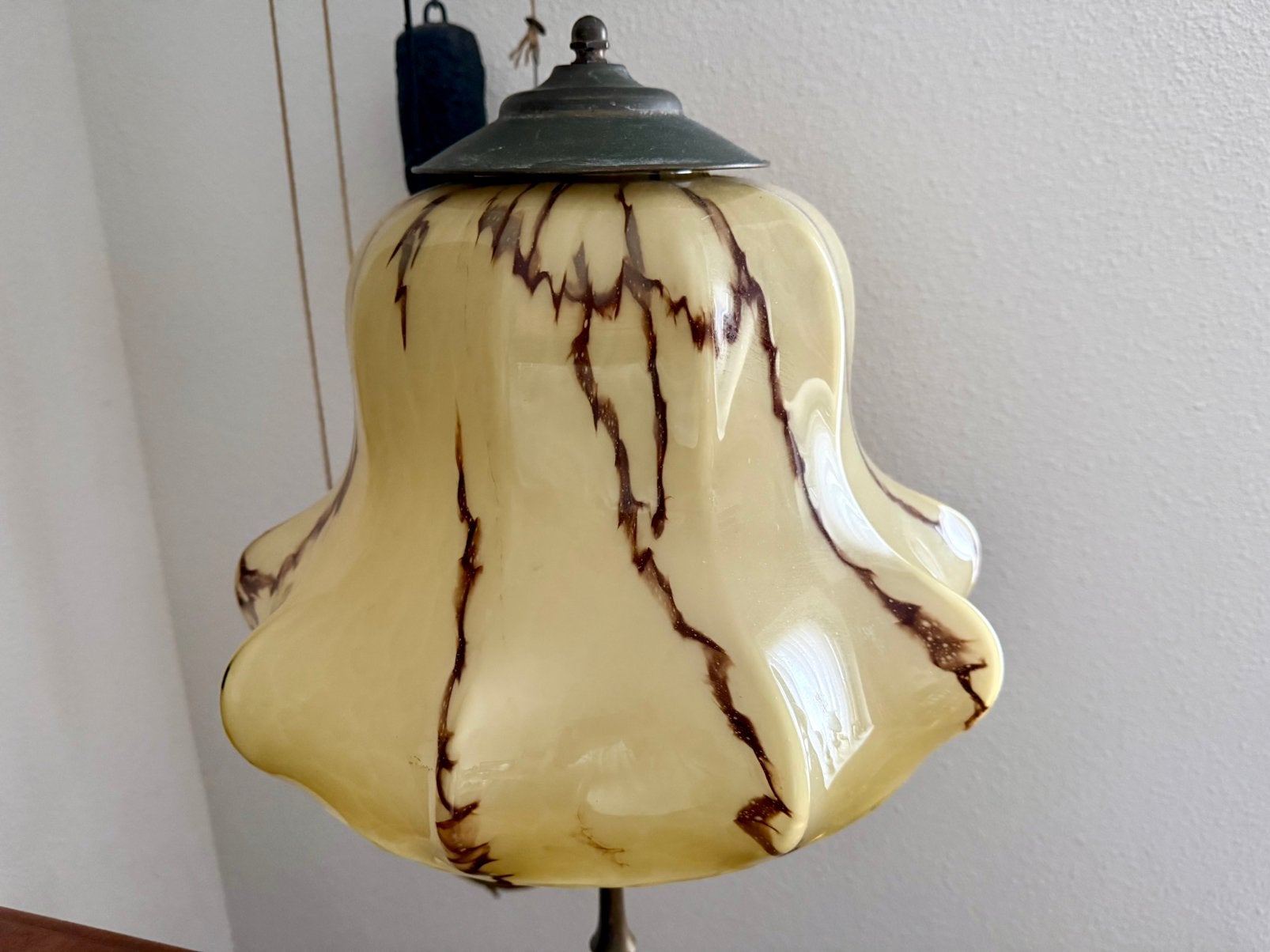 Fraaie schemerlamp., Ophalen