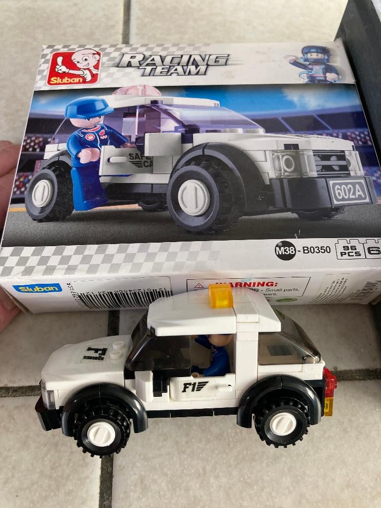 Sluban Safety car - Racing team, Kinderen en Baby's, Speelgoed | Bouwstenen, Zo goed als nieuw, Ophalen of Verzenden