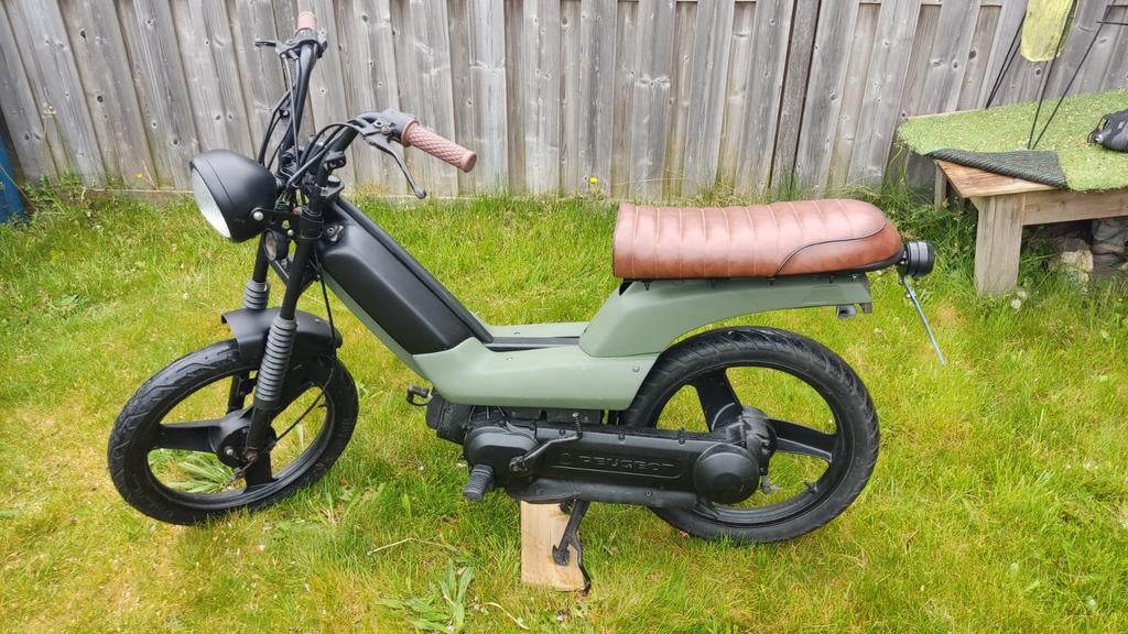 Peugeot Fox 2005 retro custom, Fietsen en Brommers, Brommers | Peugeot, Ophalen, Gebruikt