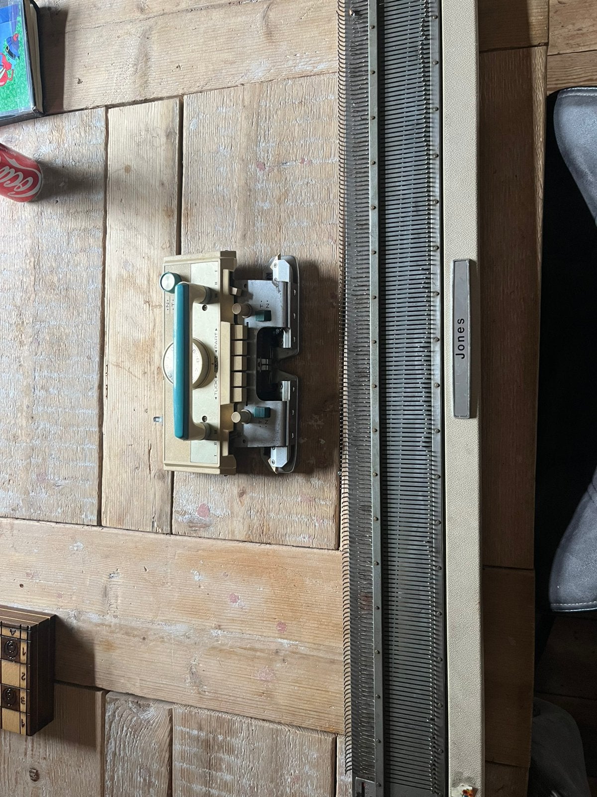 jones breimachine, Hobby en Vrije tijd, Naaimachines en Toebehoren, Ophalen of Verzenden, Gebruikt, Lockmachine, Brother