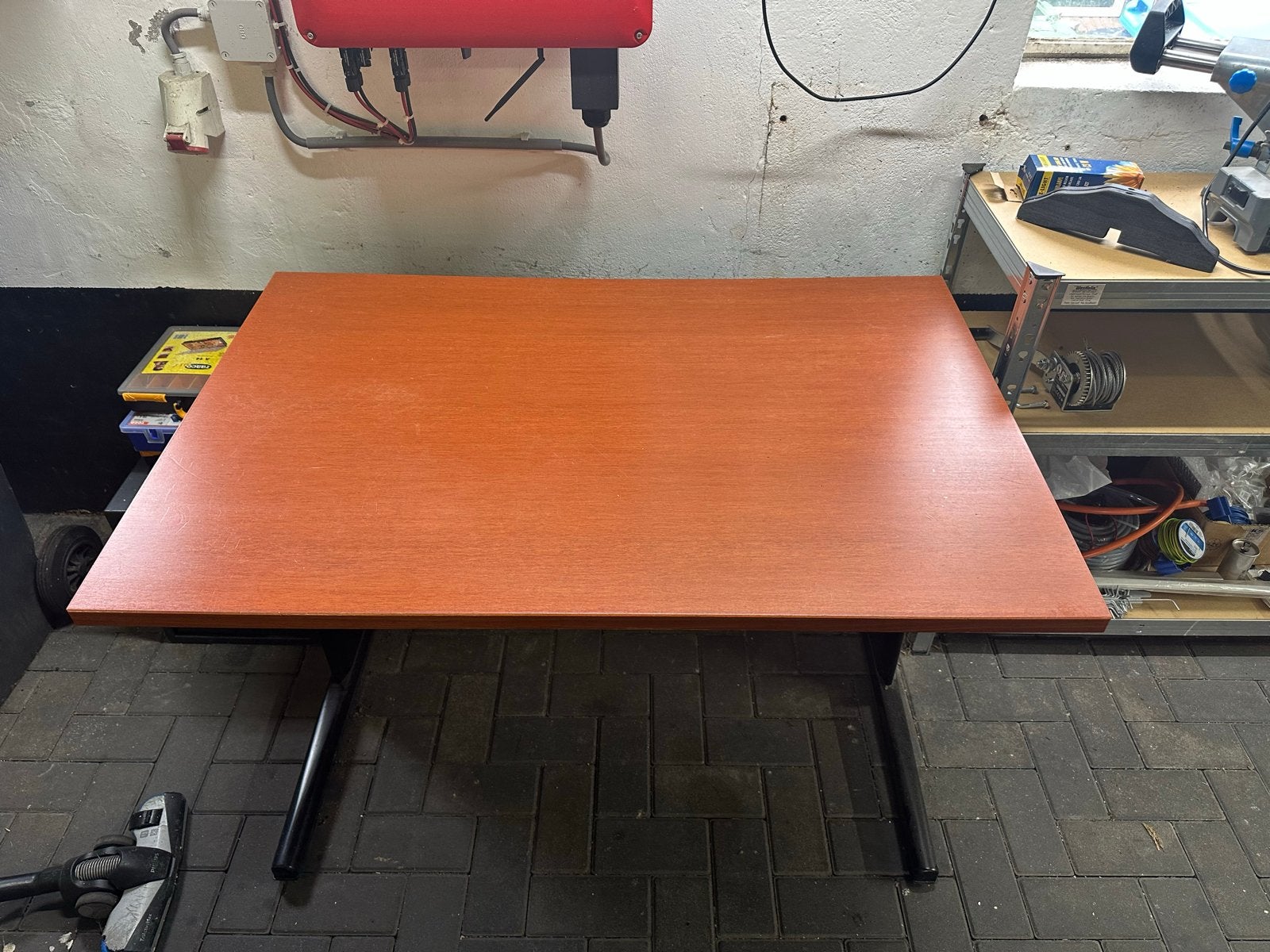 L-vormig bureau in goede staat voor kantoor/studiekamer, Huis en Inrichting, Bureaus, Ophalen, Opbergruimte, Gebruikt, Hout