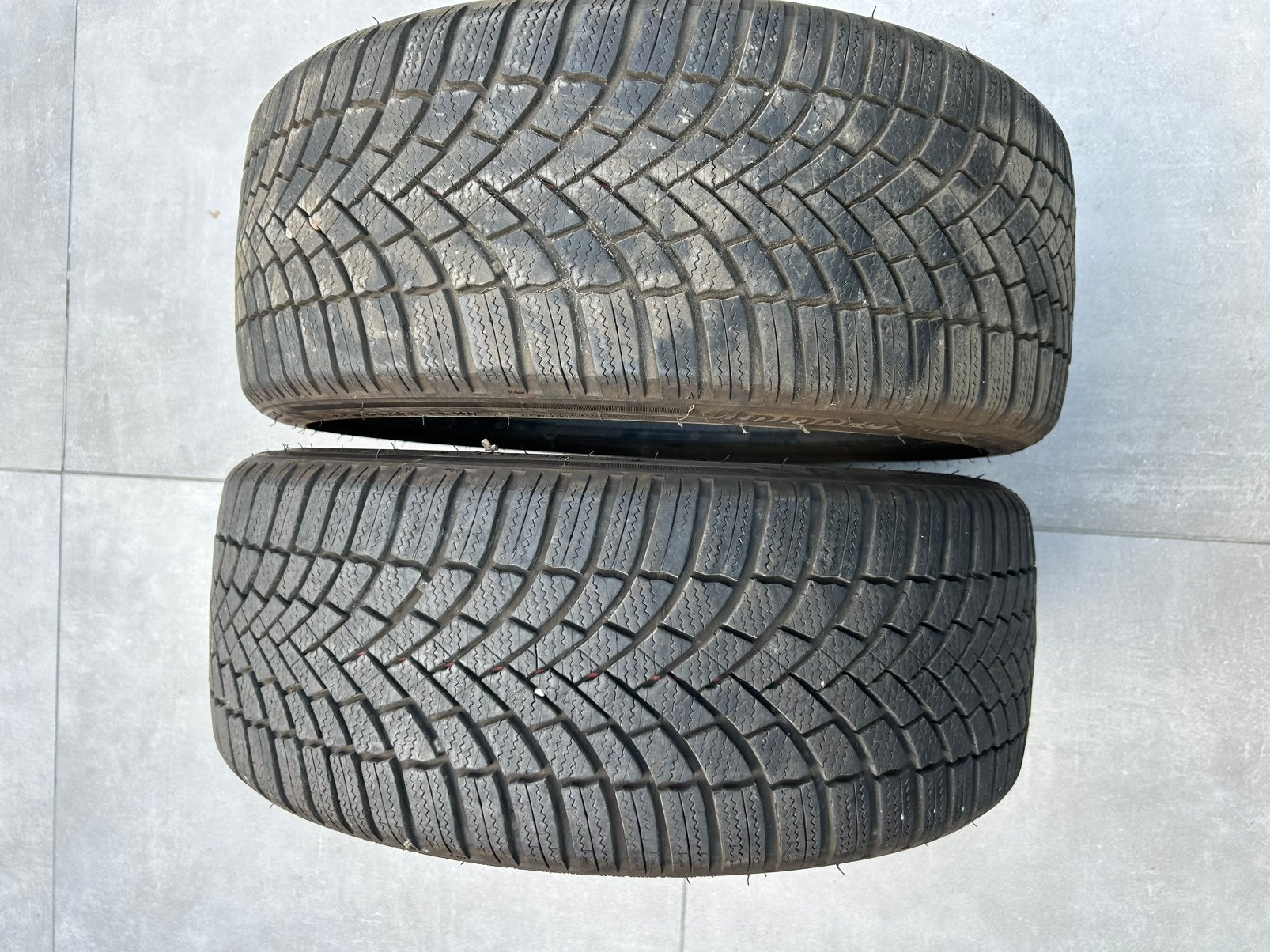 2x Autobanden Bridgestone, Ophalen of Verzenden, Gebruikt