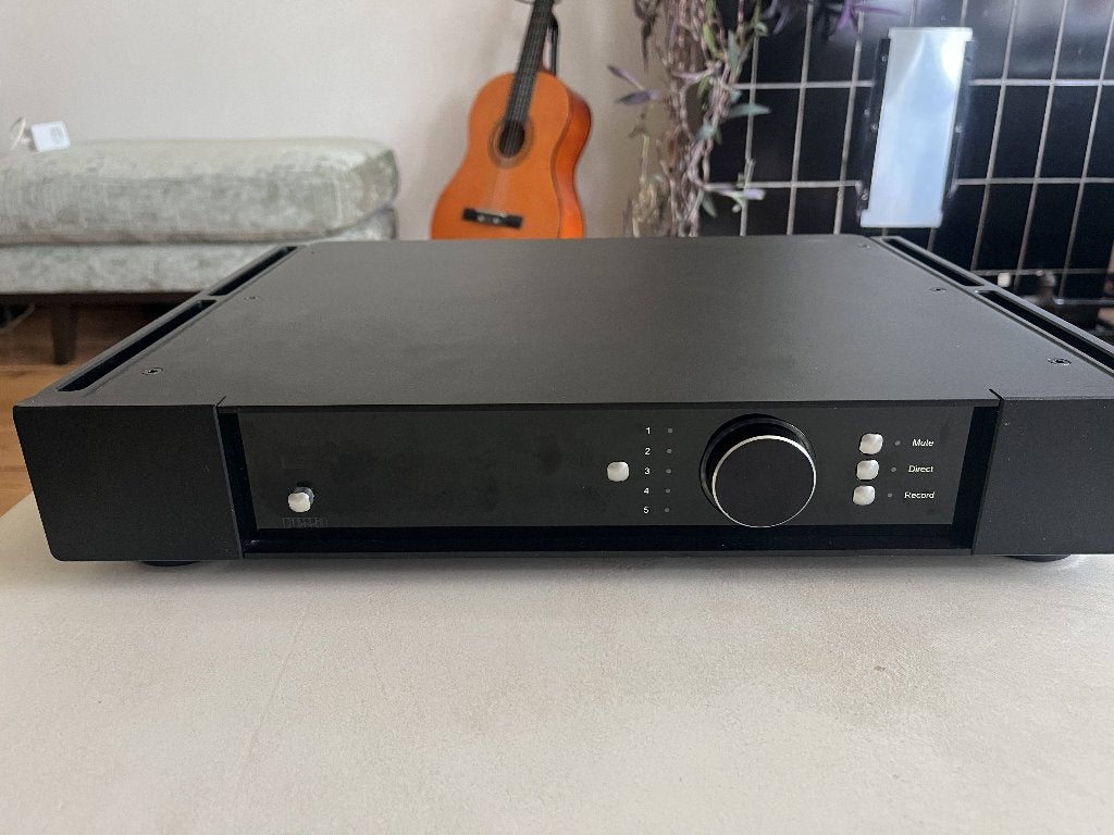 Rega Elicit MK4, Ophalen, Zo goed als nieuw, 120 watt of meer, Overige merken