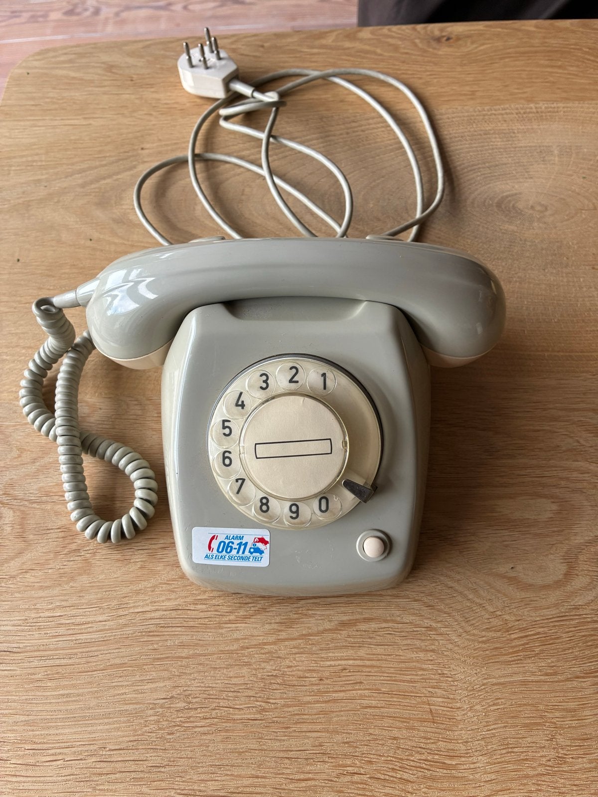 Klassieke grijze PTT draaischijftelefoon T65, Ophalen of Verzenden, Gebruikt, Met draaischijf