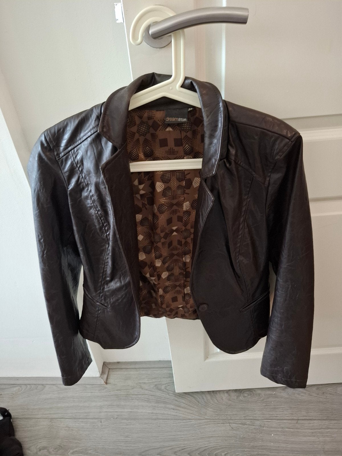 DreamSTAR bruin jasje maat 38/40 (M), Maat 38/40 (M), Ophalen of Verzenden, Gedragen, Bruin