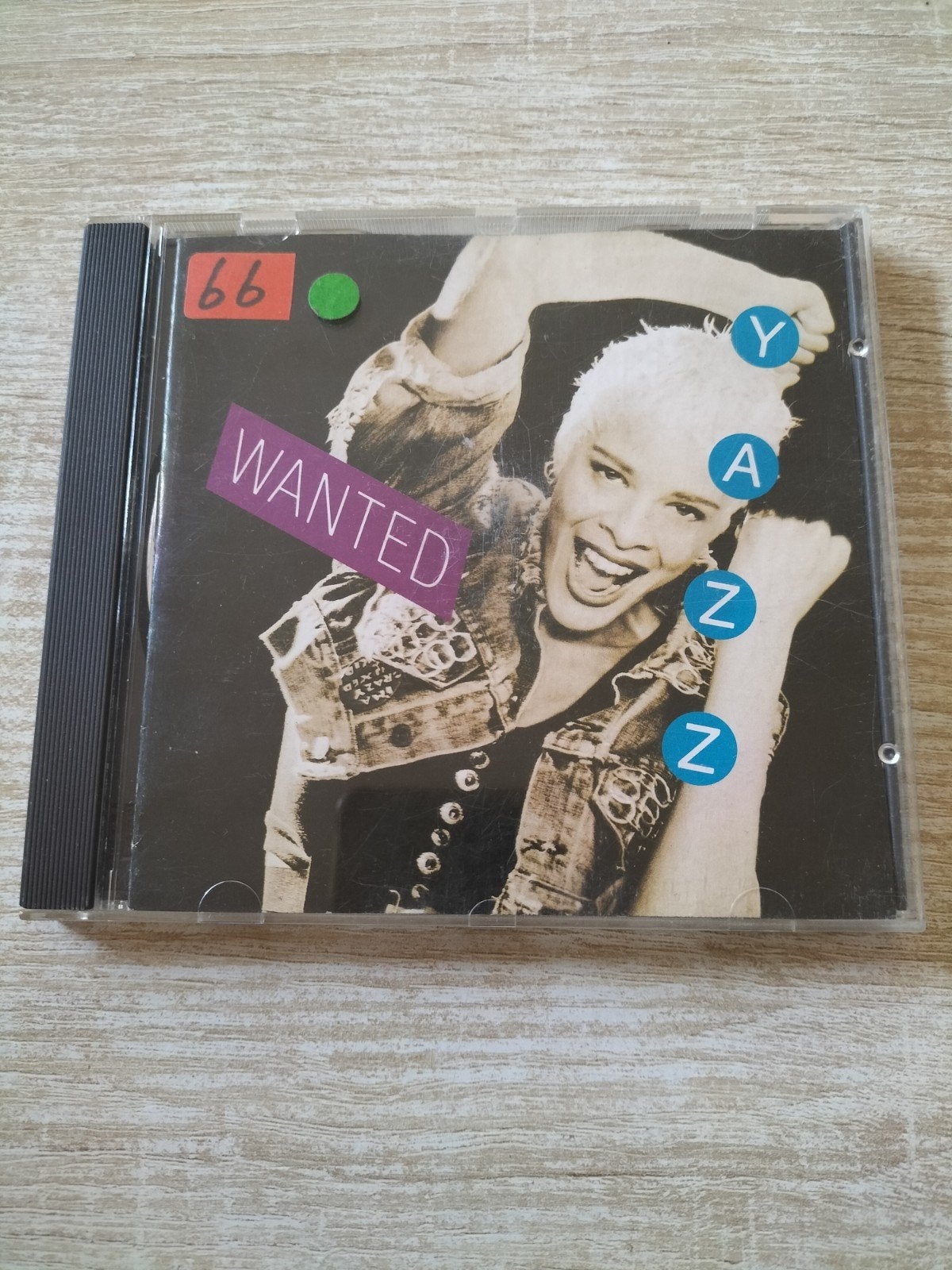 Yazz - wanted, Verzenden