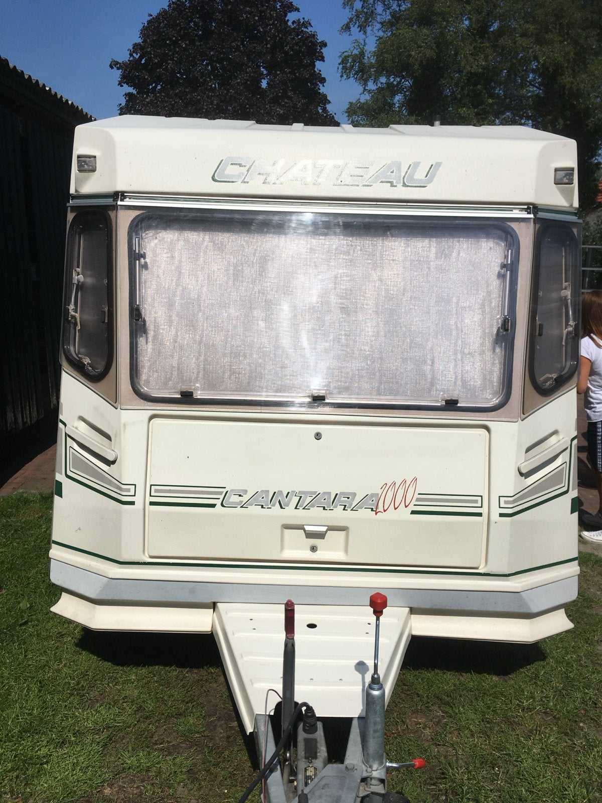 Chateau Cantara 2000 Type 938 - Compacte en complete caravan, Chateau, Rondzit, Omvormbare zithoek, 750 - 1000 kg