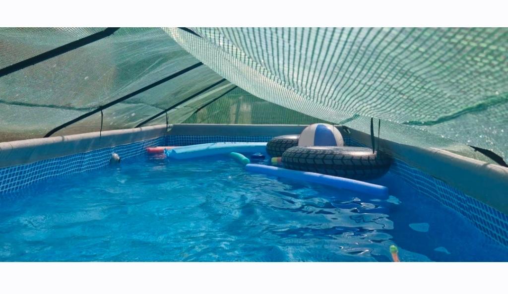 Zwembad MOET WEG!, Gebruikt, 300 cm of meer, Rechthoekig, Ophalen
