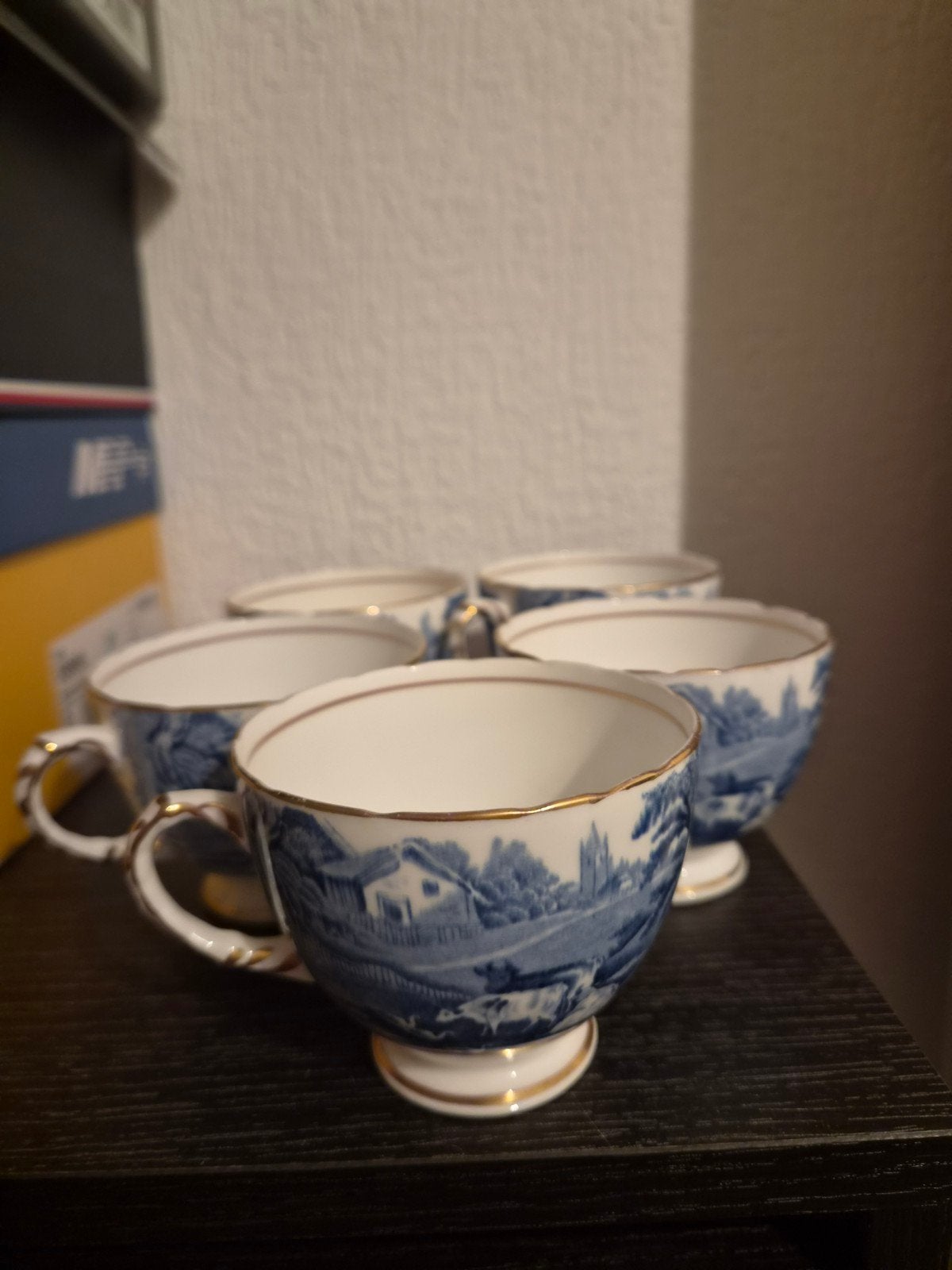 5 H&M Sutherland China 'Rural Scenes' kopjes met schotel, Ophalen
