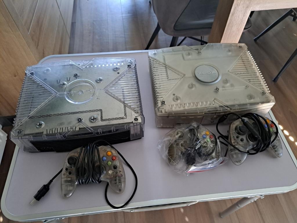 Mooie Xbox collectie met 3xbox 4 controllers en 28 spellen, Ophalen, Gebruikt, Met 3 controllers of meer, Met games