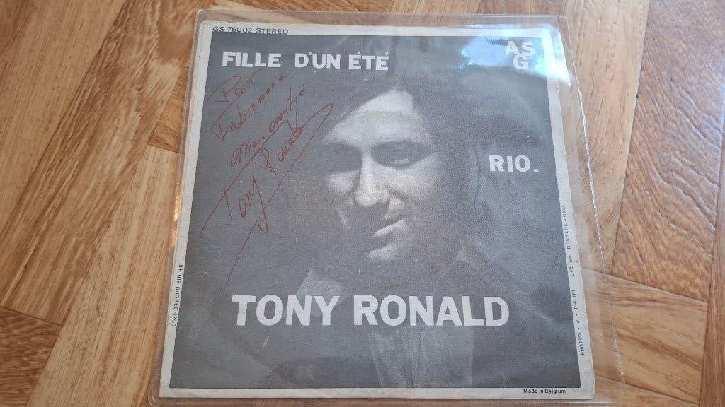 Single - Tony Ronald - Fille d'un été (Gesigneerd), Gebruikt, 7 inch, Ophalen of Verzenden, Pop
