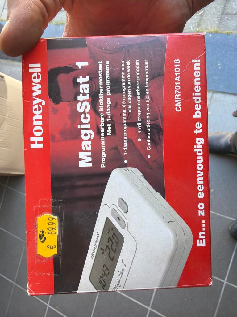Honeywell MagicStat 1 Programmeerbare Klokthermostaat, Doe-het-zelf en Verbouw, Thermostaten, Ophalen of Verzenden, Slimme thermostaat