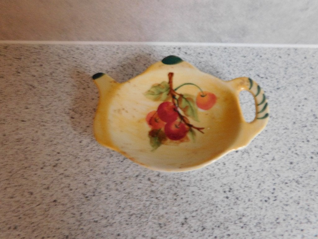 Theetipje Vic's Handpainted met fruitdecoratie, Overige merken, Keramiek, Overige typen, Vintage