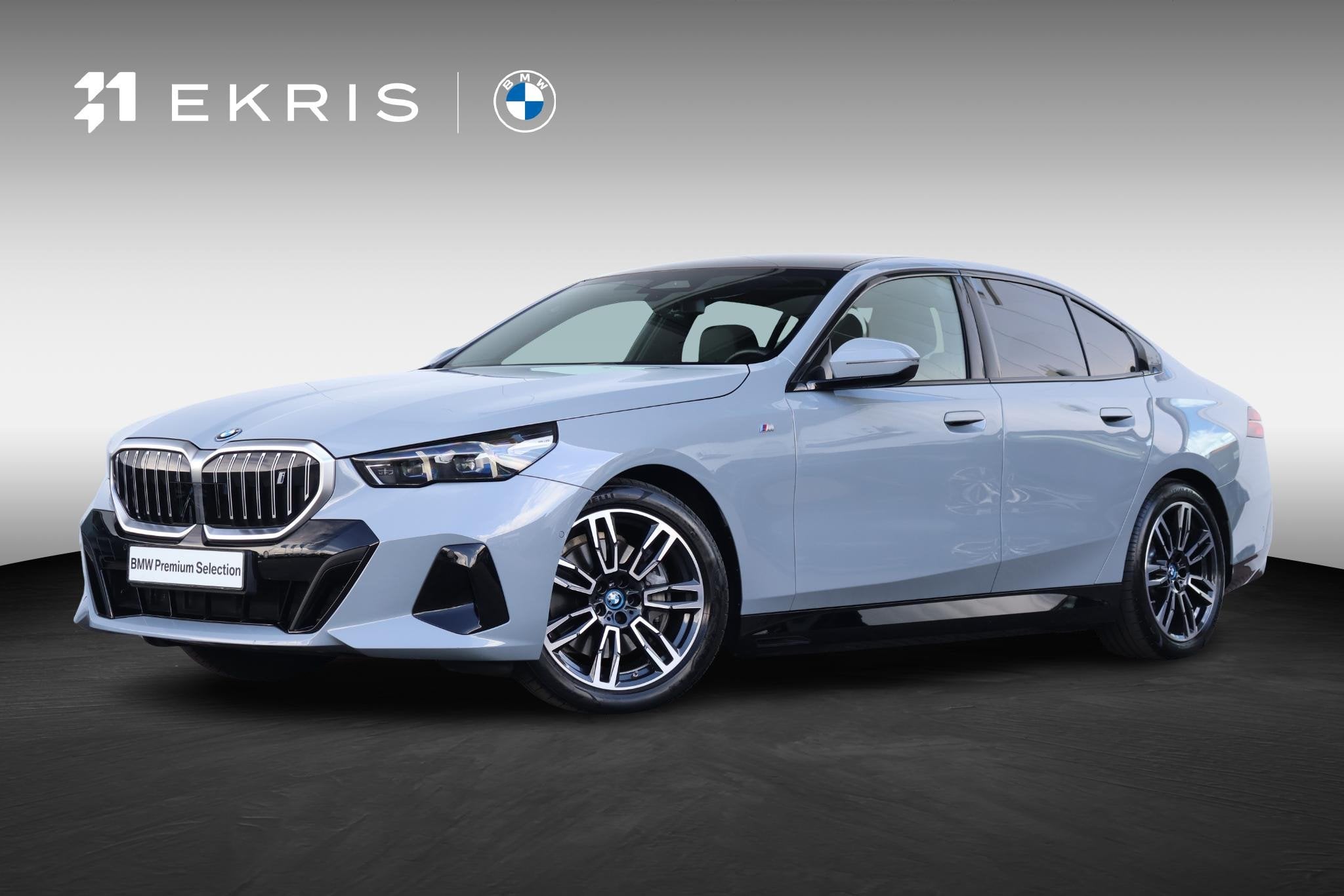 BMW i5 eDrive40 84 kWh | Soh 97% | M-Sport Pakket | Pano Dak, Automaat, Gebruikt, Zwart, Met garantie (alle)