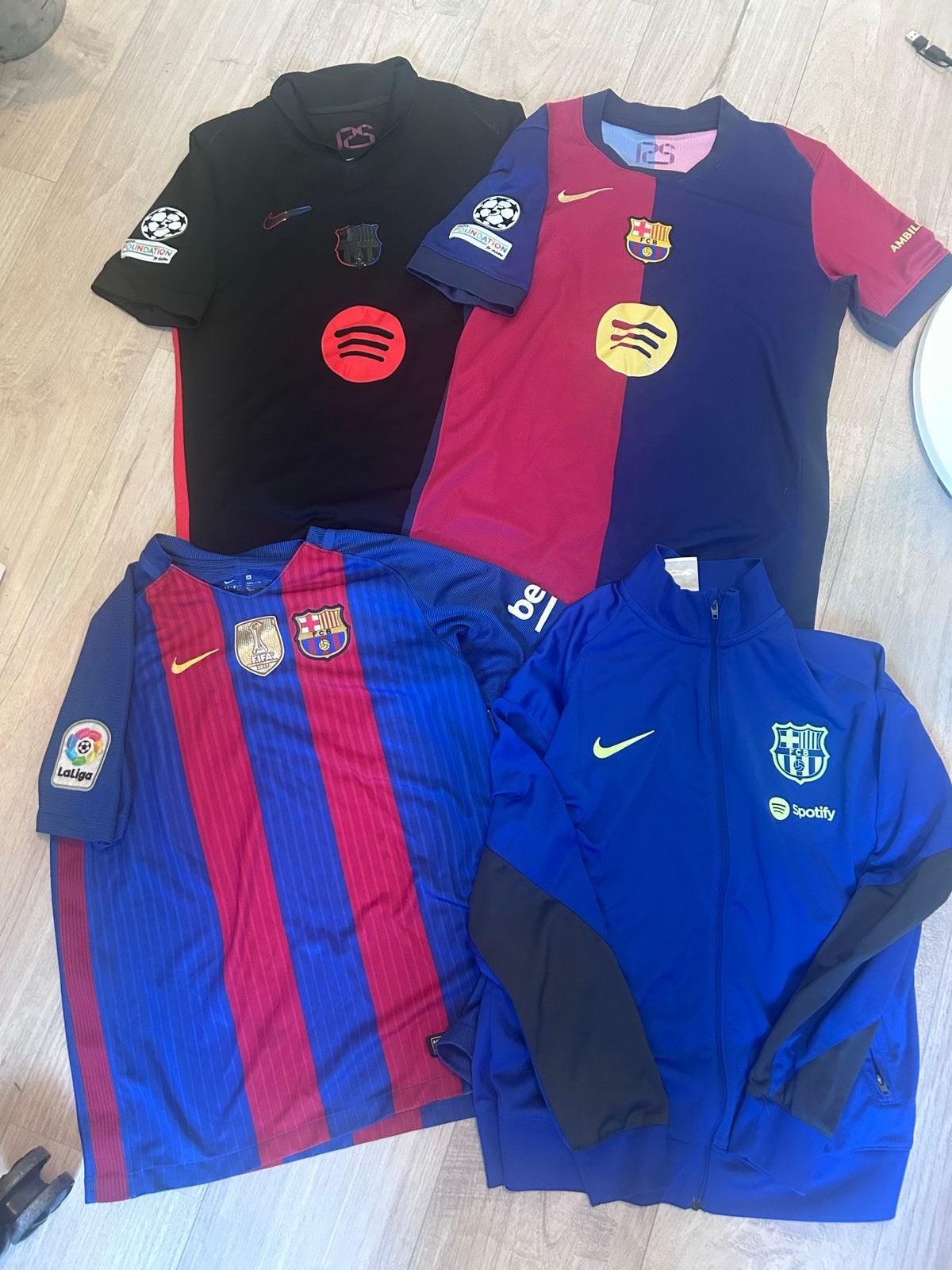 FC Barcelona voetbalshirts en trainingsjack - Diverse maten, Kleding | Heren, Meerkleurig, Overige maten, Ophalen of Verzenden