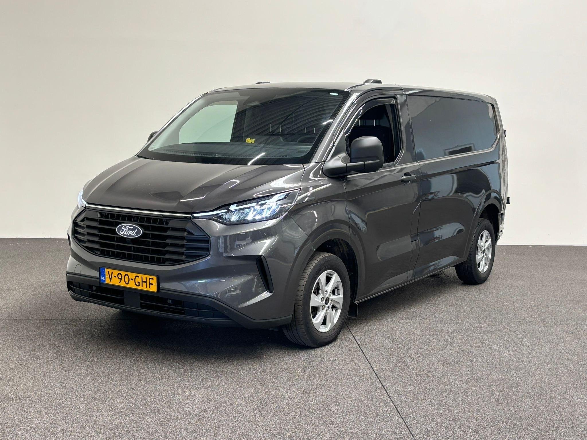 Ford Transit Custom 280 2.0 TDCI L1H1 Trend Rijdbare schade, Automaat, Stroombaan 16
1181 VX  Amsterdam, NL, Diesel, 1996 cc