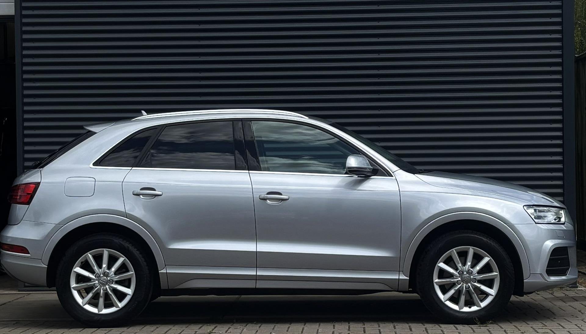 Audi Q3 1.4 TFSI 150PK S-TRONIC, Euro 6, 4 cilinders, 150 pk, Grijs