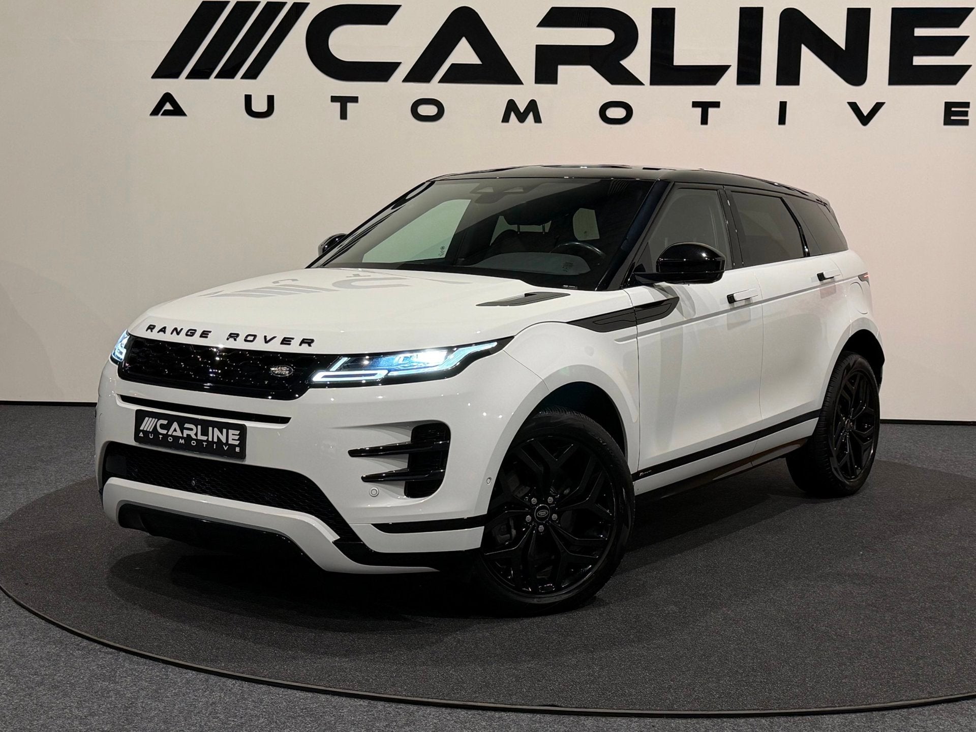 Land Rover Range Rover Evoque 1.5 P300e AWD R-Dynamic SE HYB, Auto's, Dealer onderhouden, Wit, Vierwielaandrijving, Hybride Elektrisch/Benzine