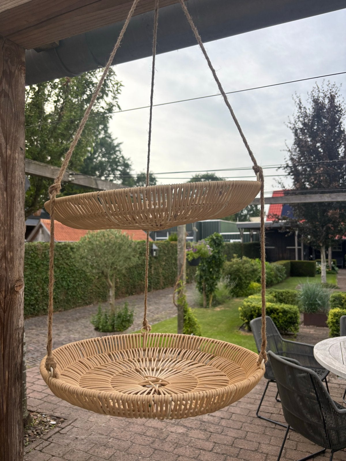 Hangende fruitschaal / etagere van rotan, Beige, Ophalen of Verzenden, Natuurlijk materiaal, Landelijk