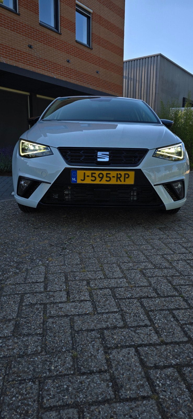 Seat Ibiza 1.0 TSI 2020 Wit, Auto's, Seat, Voorwielaandrijving, 40 €/maand, Origineel Nederlands, Handgeschakeld