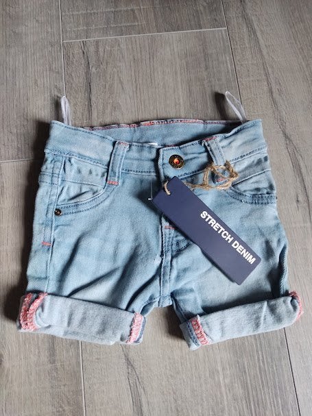 Baby boys denim jeans short nieuw met kaartje, Kinderen en Baby's, Ophalen of Verzenden, Nieuw, Jongetje, Broekje