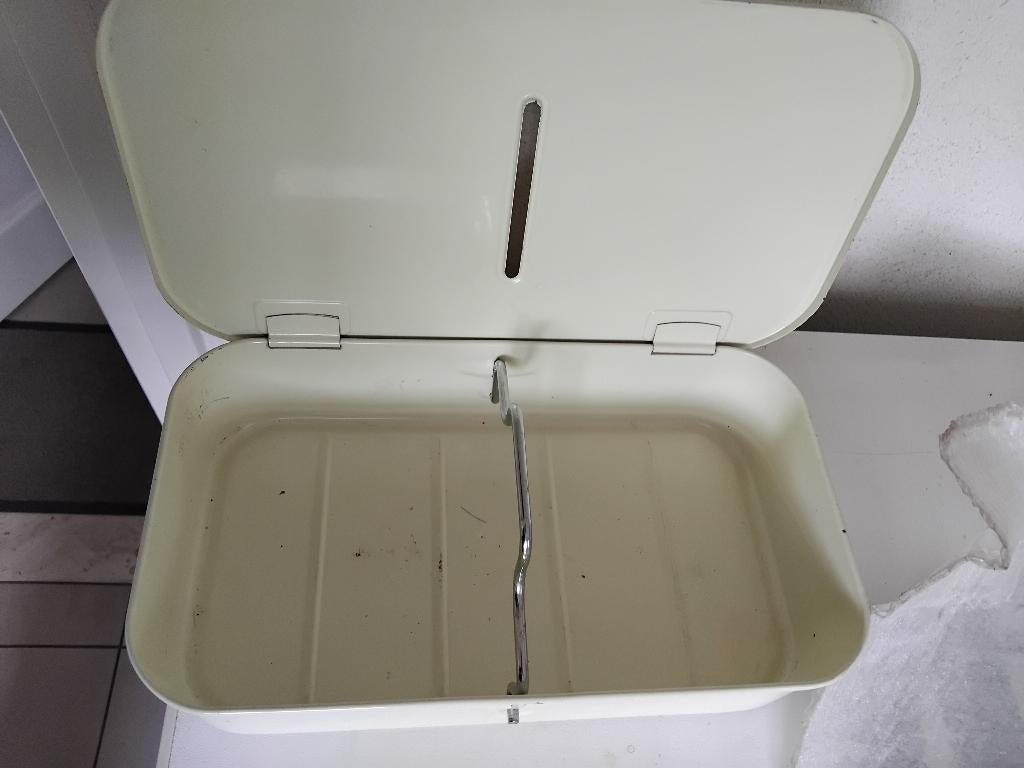 brabantia poetsmiddeldoos, Ophalen, Gebruikt, Overige materialen
