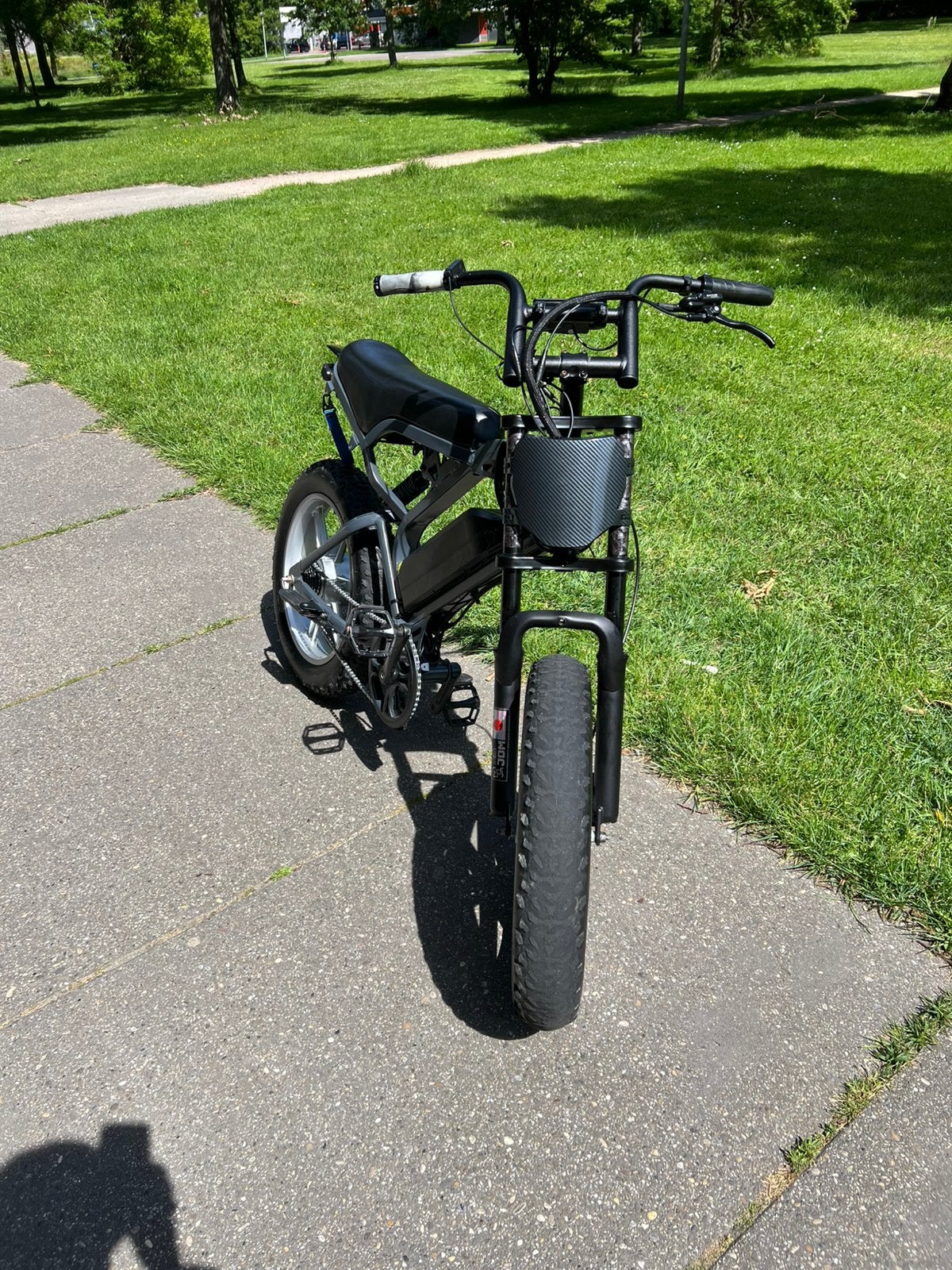 Custum v20, Fietsen en Brommers, Ophalen of Verzenden, Zo goed als nieuw
