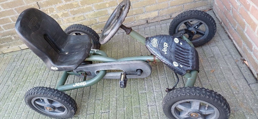 Mooie stoere Berg Buddy Jeep skelter., Kinderen en Baby's, Ophalen, Gebruikt, Berg