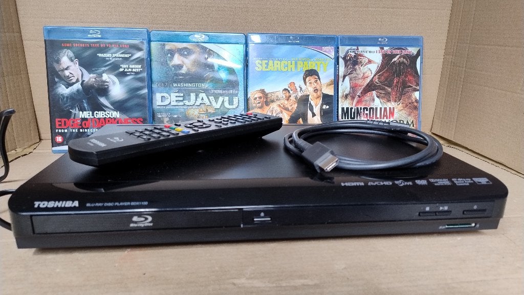 Blu-ray speler Toshiba BDX1100 + remote, HDMI, 4 blurayfilms, Ophalen of Verzenden, Gebruikt, Overige merken