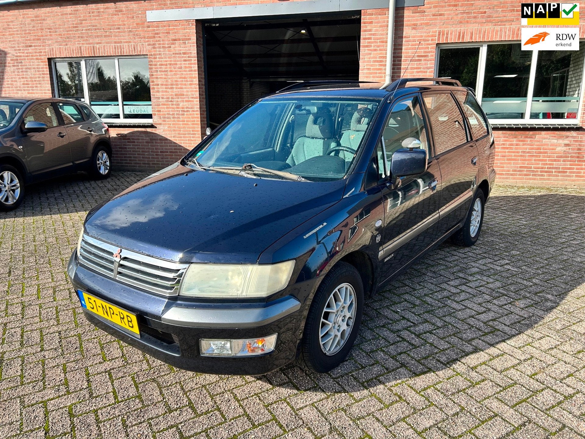 Mitsubishi Space Wagon 2.4 GDI Shogun 7p automaat EXPORT, Auto's, Gebruikt, 4 cilinders, Blauw, Bedrijf