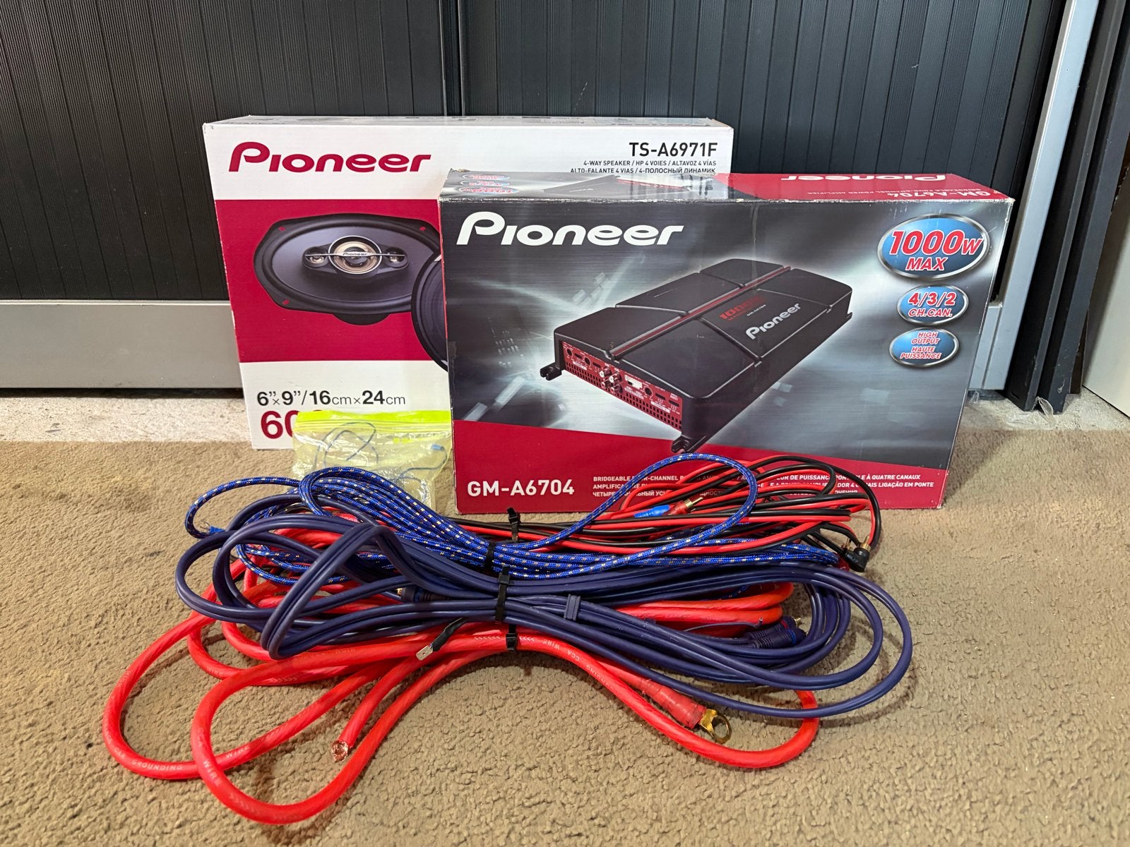 Pioneer audio set, versterker, speakers en bekabeling, Auto diversen, Autospeakers, Ophalen of Verzenden, Zo goed als nieuw