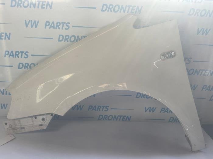 Scherm links-voor van een Volkswagen Caddy (LB9A), Gebruikt, -, -, -