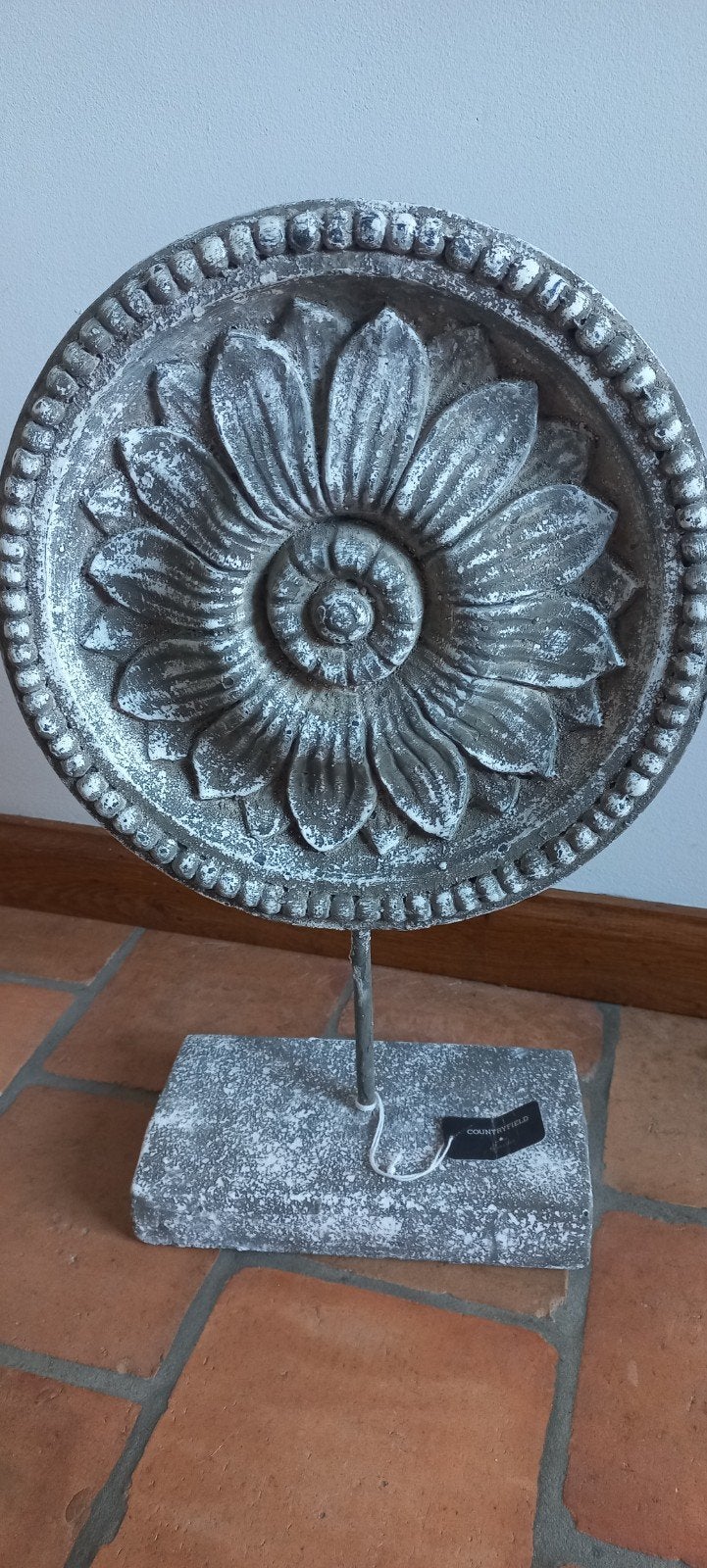 Decoratief ornament met bloemmotief, Vintage, Nieuw, Ophalen of Verzenden, Grijs