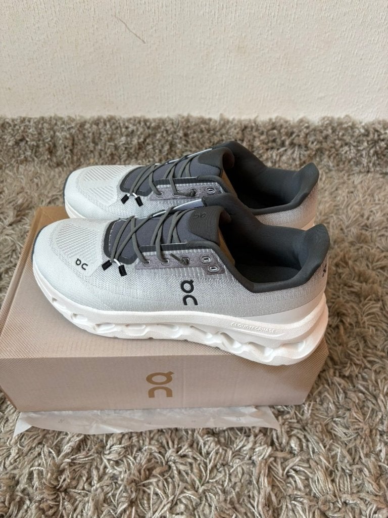 Oncloud Tilt Grey Nieuw Maat 42.5, Kleding | Heren, Schoenen, Overige kleuren, Onbekend, Nieuw, Ophalen of Verzenden