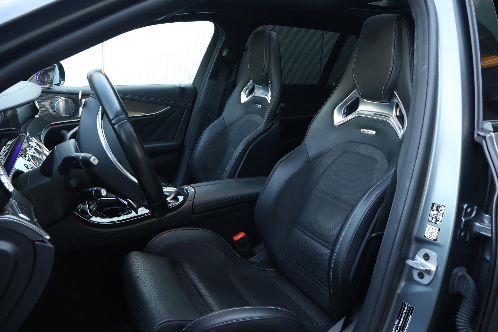 Foto 13 van Tesla Model Y Long Range AWD 75 kWh / Trekhaak / Pano / Adap