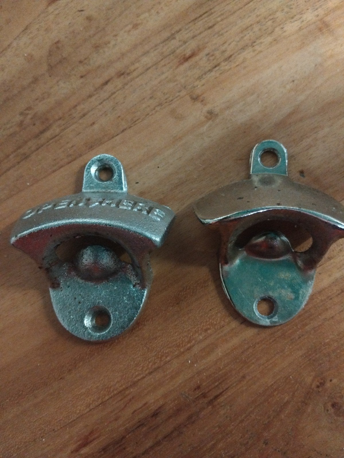 Flessenopener voor aan de muur - Set van 2, Zilver, Ophalen of Verzenden, Metaal, Overige typen