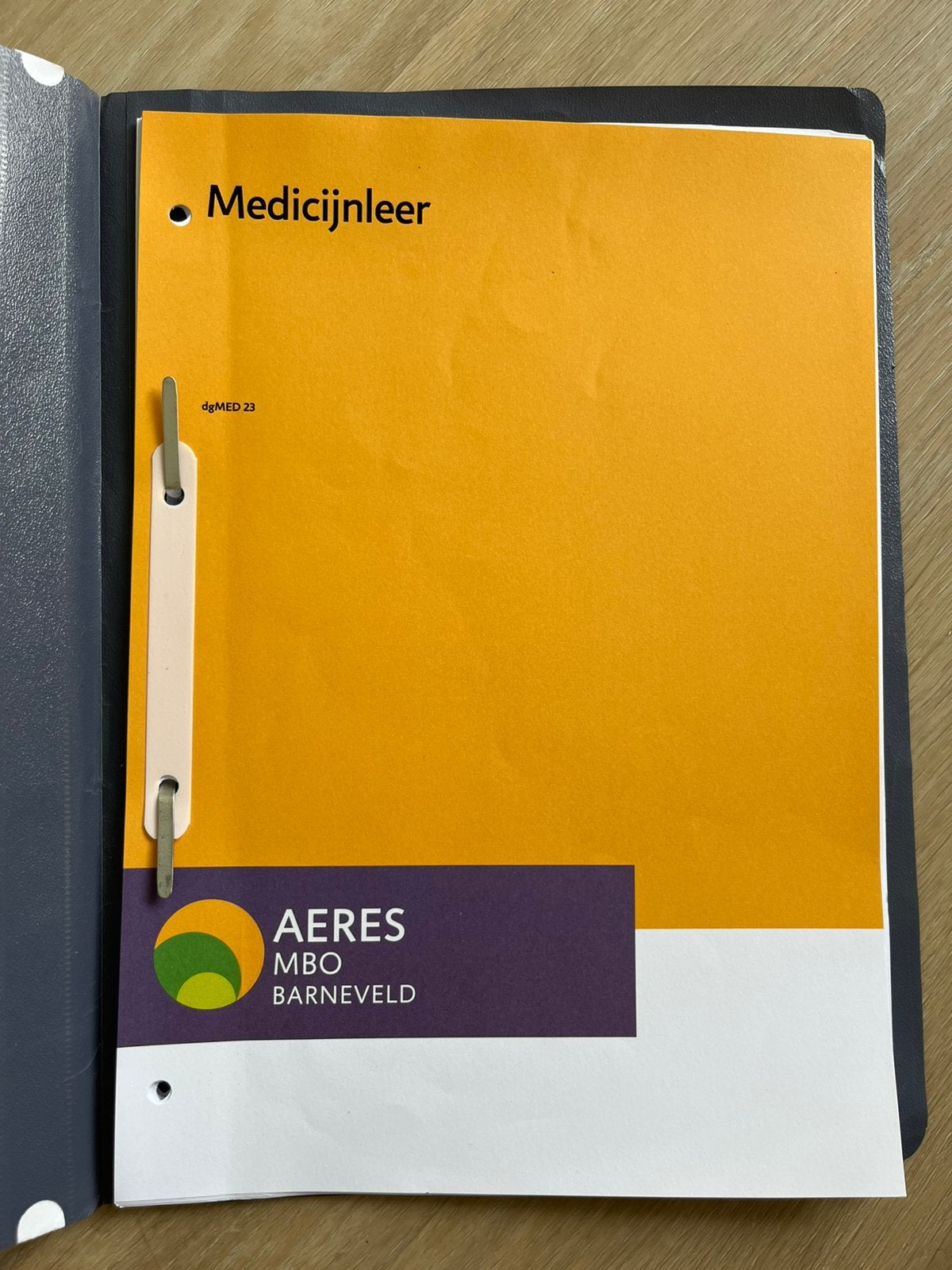 Medicijnleer aeres mbo barneveld, Ophalen of Verzenden, Zo goed als nieuw