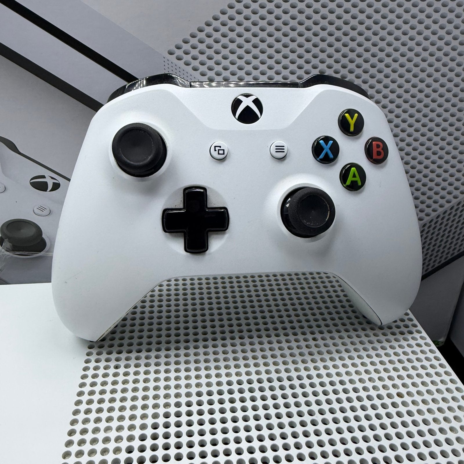 Xbox One S 1TB - Zo goed als nieuw met controller en kabels, S, Xbox One S, Ophalen of Verzenden, Zo goed als nieuw