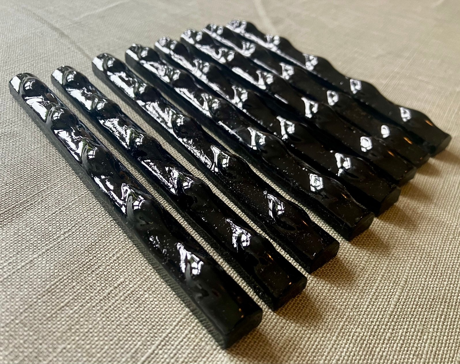Acht nieuwe, zwarte tegelstrips jaren ‘20/30 stijl, Overige materialen, Wandtegels, Minder dan 5 m², Minder dan 20 cm