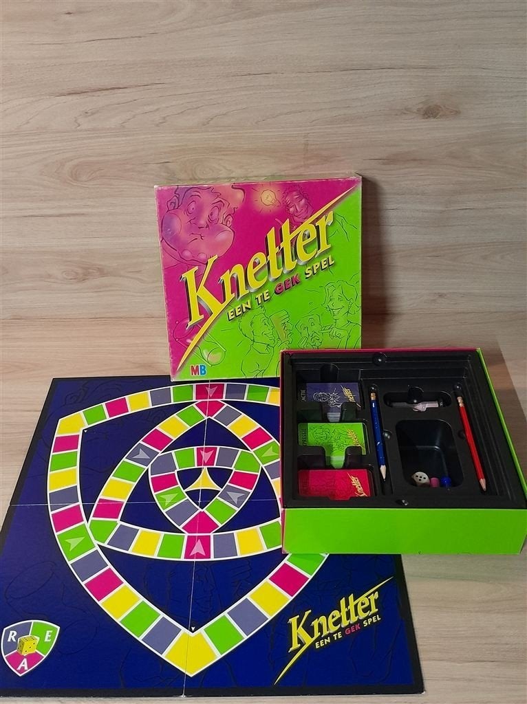 Knetter een te gek spel - s5358, Hobby en Vrije tijd, Gezelschapsspellen | Bordspellen, Verzenden, Zo goed als nieuw